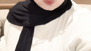 boobs hijab 30