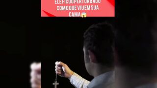 Ele ficou perturbado com o que viu em sua cama