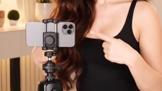 360-degree tripod with smart facial recognition.