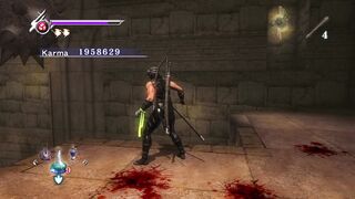 Ninja Gaiden usando arco e flecha