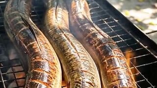 Grilled eel — traditional Indonesian food 🔥