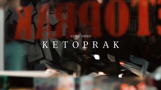 Street food videos with a cinematic look and feel. 4