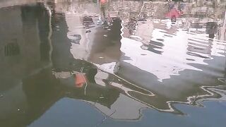 Pagi pagi sudah pada kumpul untuk menangkap ikan