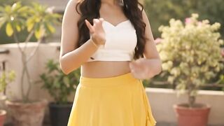 Beautiful girl danceing 2