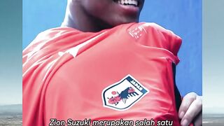 Kiper paling multikultural di dunia sepak bola saat ini? Jelas no debat. 🧤🇯🇵