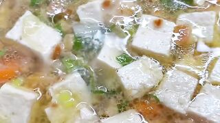 Bikin Menu Comfort Food: Sup Ayam Tahu Hainan Super Simpel!