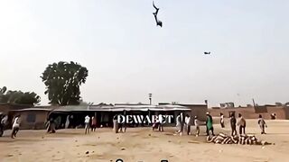 4 Hujan Paling Aneh di Dunia yang Bikin Kamu Gak Percaya 😱
