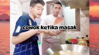 begini lah cowo kalo masak