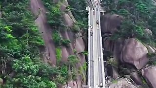 Keindahan alam Negeri Dongeng China Di Lingshan Mountain