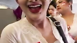 Pramugari Cantik di Airbus A330 #cabincrew #flightattendant #batikair.mp4