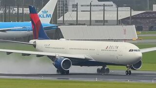 Delta A330 WET Runway 27 Takeoff at Schiphol Airport✈️🌧️