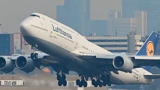Lufthansa Boeing 747-8I departing runway 25C at Frankfurt Airport