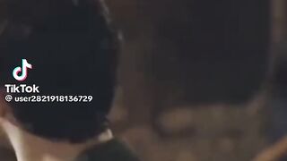 فاكرني انا مش فاكر كنت عدوك ولا حبيبك