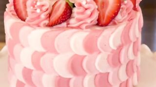 Easy Pink Scalloped Buttercream Cake Decorating Idea with Fresh Strawberries ✨