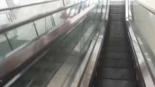 Road on excavator stasiun