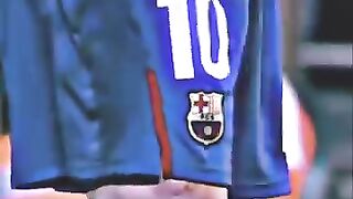Messi insane dribbling while injured