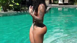 Bikini Women #BikiniFashion #BeachStyle 437