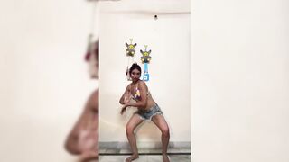 Indian Girl Mahakk Dance 6