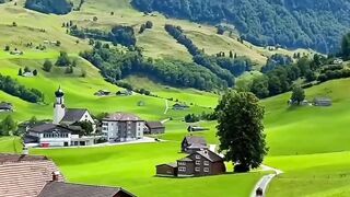 Lauterbrunnen, Switzerland 🇨🇭🚃 #travel #nature #switzerland #mountains #relaxing