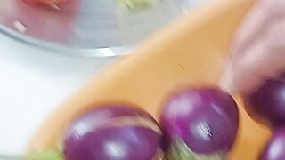 🍆 Rasdaar Shoti Bagni Ki Sabji 😍 | Choti Baingan Curry | Easy Indian Recipe #shorts