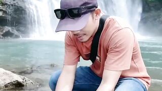 To the beauty of the waterfall