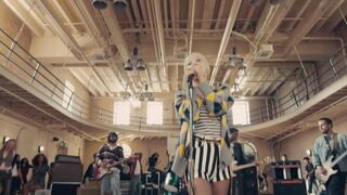 New Trick ( OFICIAL MUSIC VIDEO )