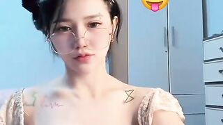 Am I hot give me a comment