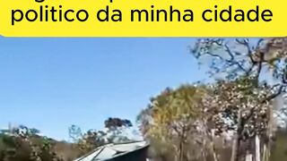 Quando ganho um presente de Politico da minha cidade