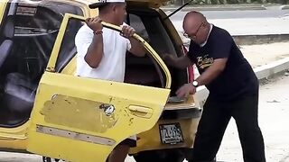 Le taxiste .
