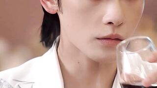 《你们的关系真的不一般……😳❤️》