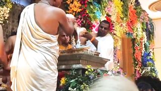 Shri maa