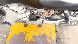 MOTO  DESCARREGOU A BATERIA