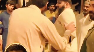 ھاےغربت تو نےآج کیا کرریا اللہ ھمیں ماف کرے
