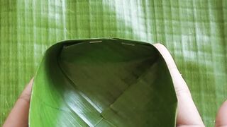 Banana leaf craft
