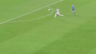 the moment Ronaldo scored with a bicycle kick