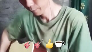 Noahの曲を、ごく普通の弾き語りスタイルで少し演奏してみました。ありがとうございます。