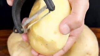 Thanduri bharwa make with potato