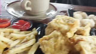 Makan bersama 8