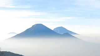 Pemandangan gunung 3