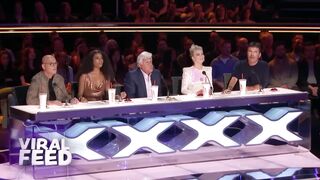 Contortionist SCARES America's Got Talent Judges, Including Simon Cowell! | VIRAL FEED