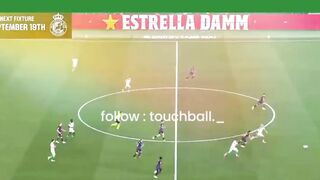 Klip video tersebut menunjukkan sebuah skema gol atau serangan balik kilat