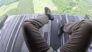 Inside an AH-64 Apache at 15ft  Chasing a Chinook