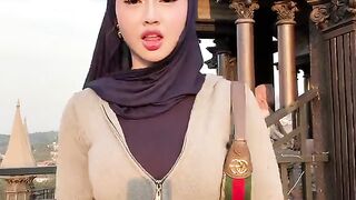 Beautiful Indonesian women