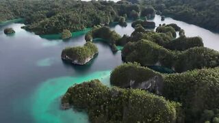 Triton Bay (West Papua)