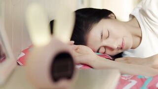 She witnessed the death of her parents in a car accident at young age _ Sweet first love(1080P_HD).mp4