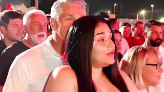 Why the crowds is boring something big is happening