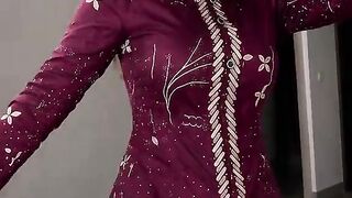 Baju batik yang mempesona