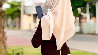 Gadis berkerudung