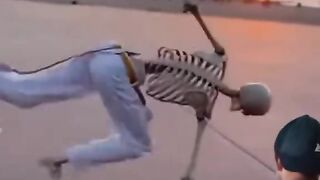 Zé caveira mestre capoeira