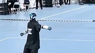 Robot Martial Arts Routine: Unreal Flexibility 🔥